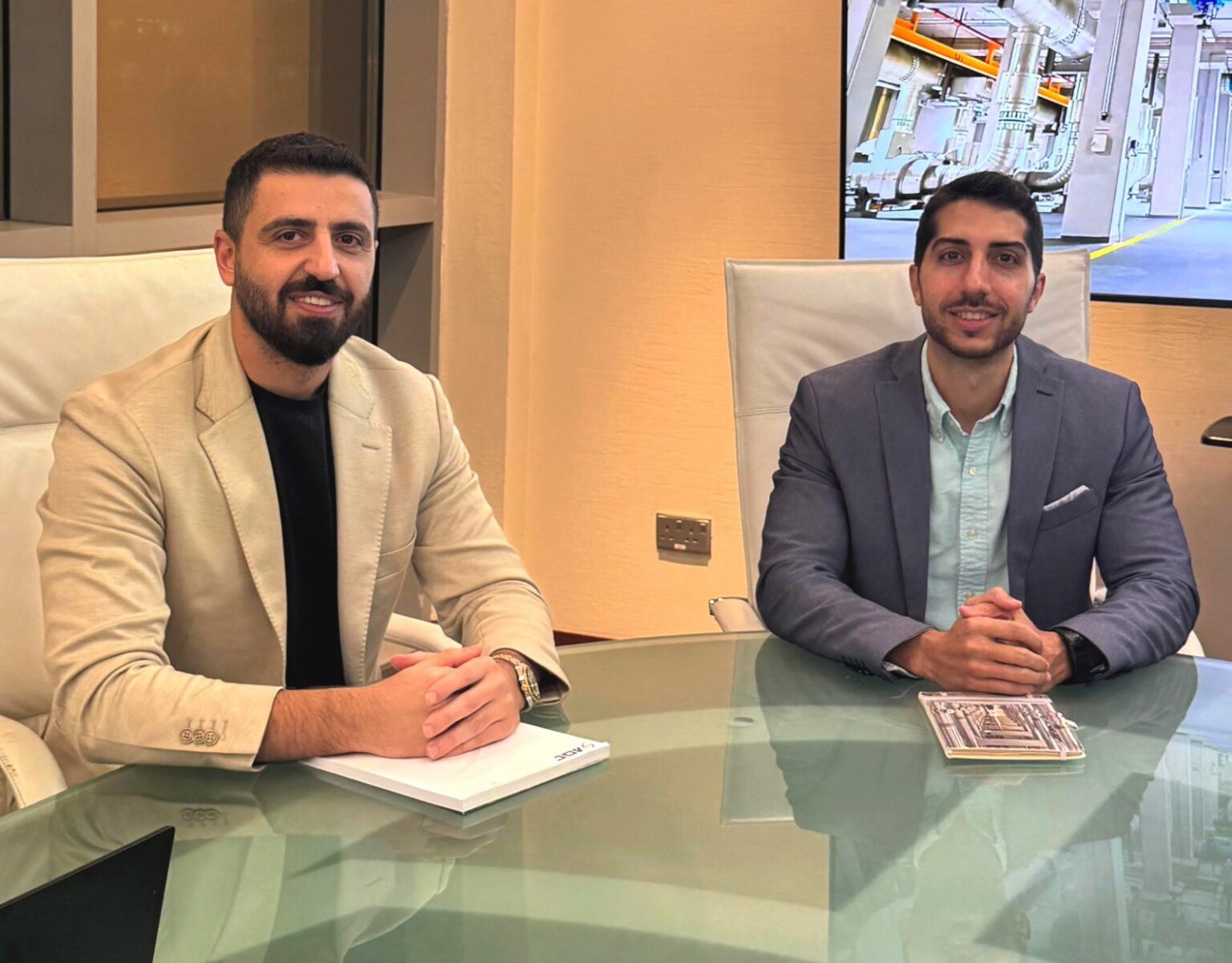 “Fisher” تعزّز كوادر مشروع التبريد الأكبر في الإمارات والثاني عالمياً بالتعاون مع”ADC Energy Systems”