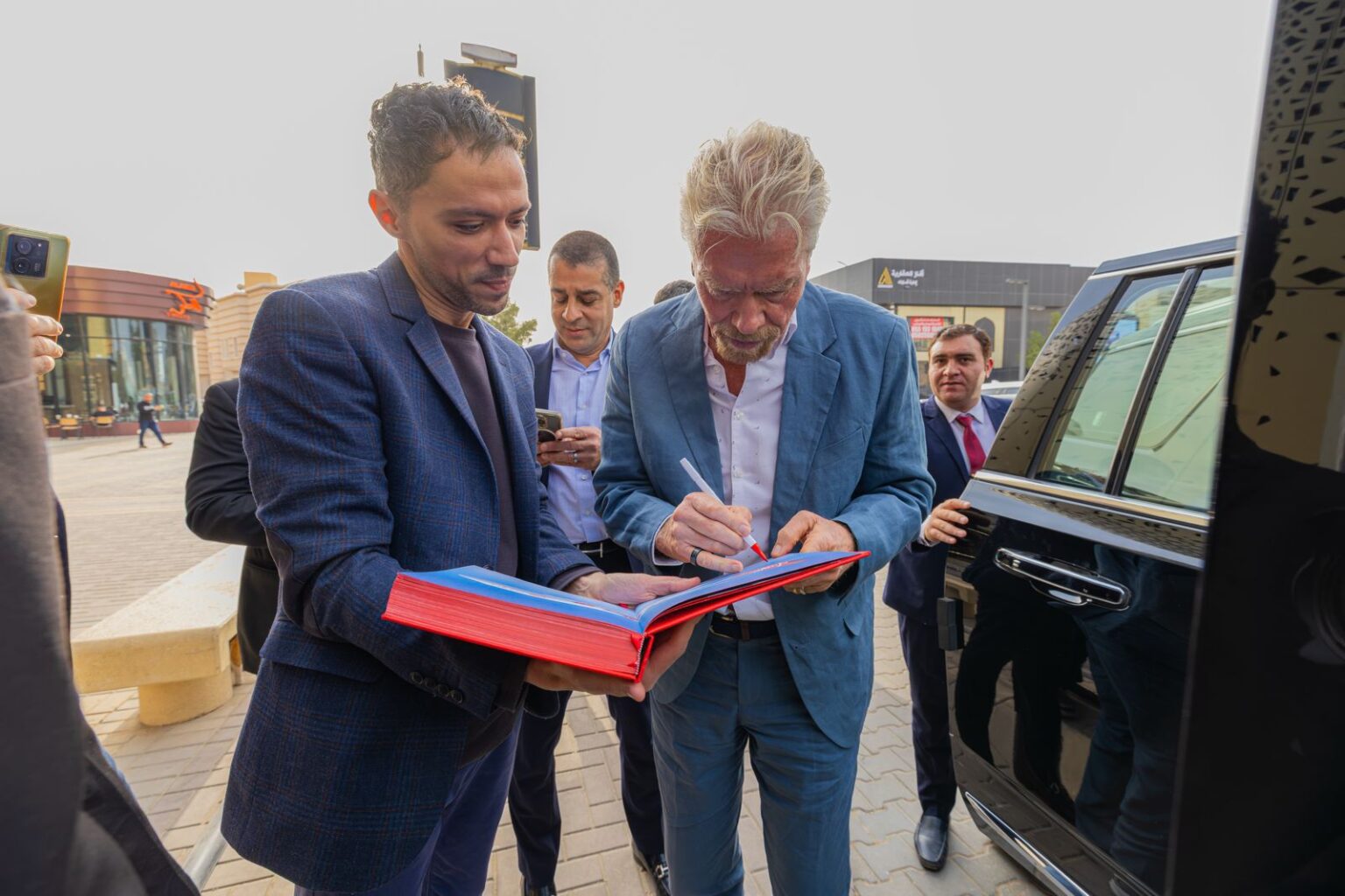 فيرجن موبايل تفتتح متجرها الرئيسي في الرياض في محطة مفصلية لمسيرة بيوند ون في المملكة