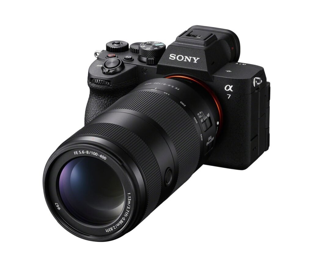 Sony Launches FE 100-400MM F5.6-8 OSS, The Perfect Super-Telephoto Zoom Lens for Hobbyists in Saudi Arabia Delivering Outstanding Mobility and Excellent Image Quality Across the Entire Zoom Range