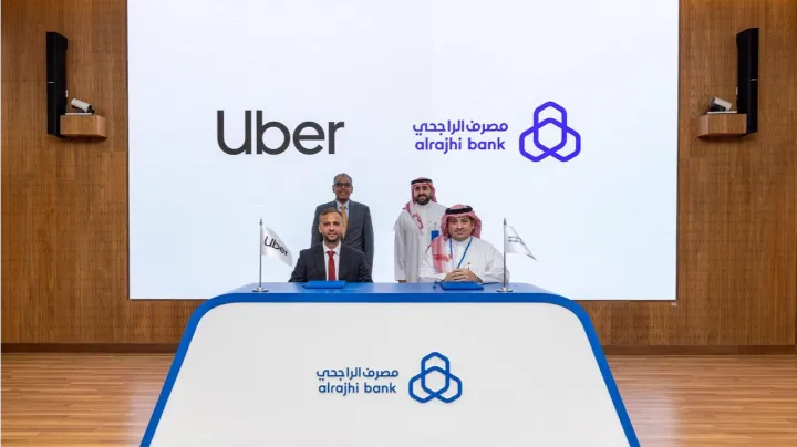 مصرف الراجحي وأوبر السعودية يطلقان شراكة استراتيجية لتعزيز تجربة العملاء بمزايا تنقل وولاء حصرية