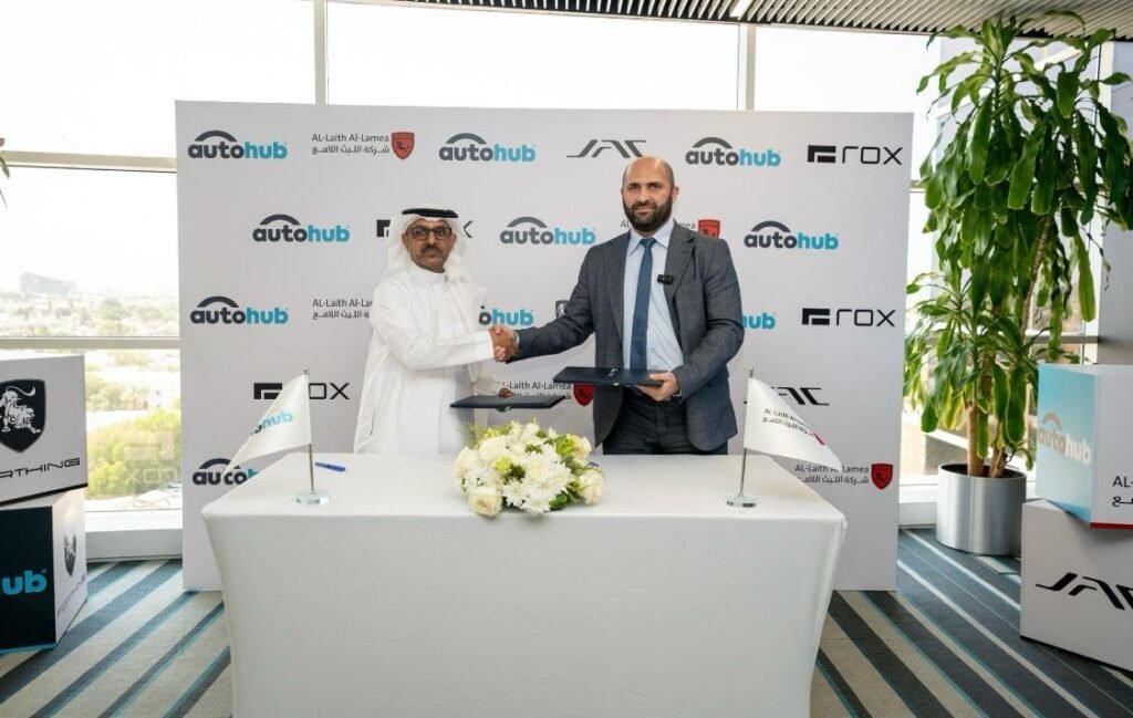 الليث اللامع وأوتوهب توقّعان اتفاقية لإصلاح مركبات روكس وفورثنج وجاك